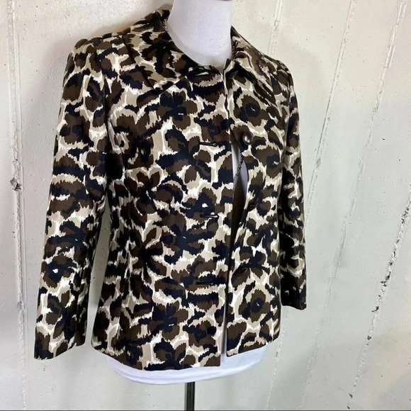 Talbots 2 brown/black/white floral 4 button blazer - Picture 3 of 8